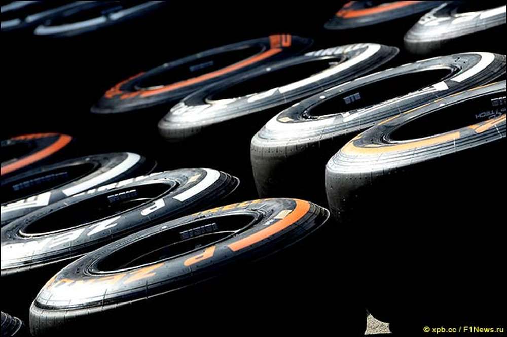 Pirelli: Hard и Medium в Сильверстоуне