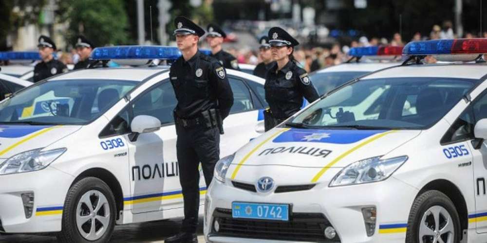 Патрульная полиция оштрафовала в Киеве прокурора и депутата