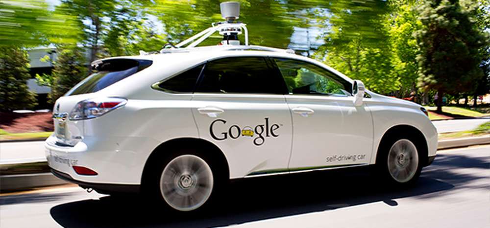 Беспилотные автомобили Google испытают в городских условиях