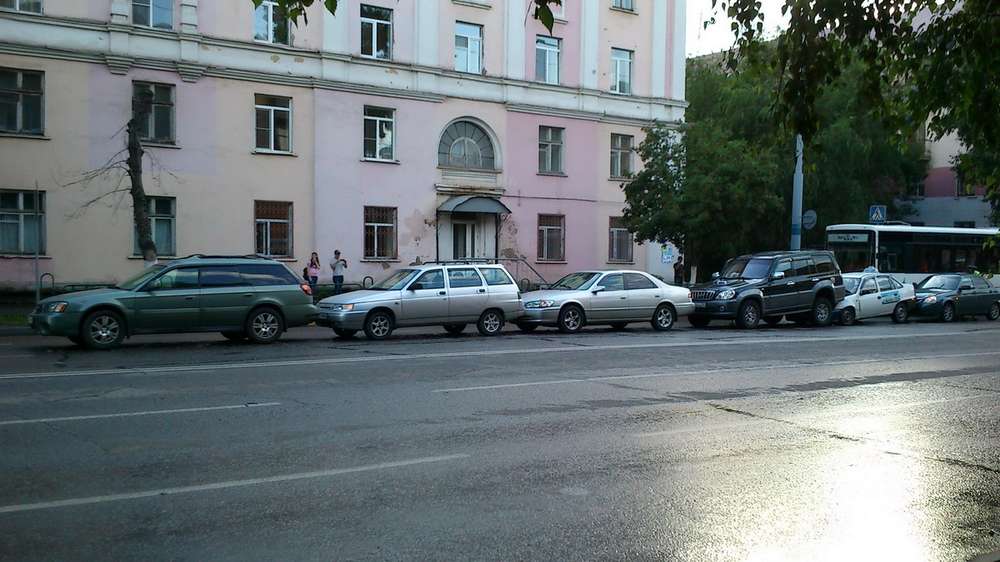 Массовое ДТП в Усть-Каменогорске: Столкнулись сразу 6 авто