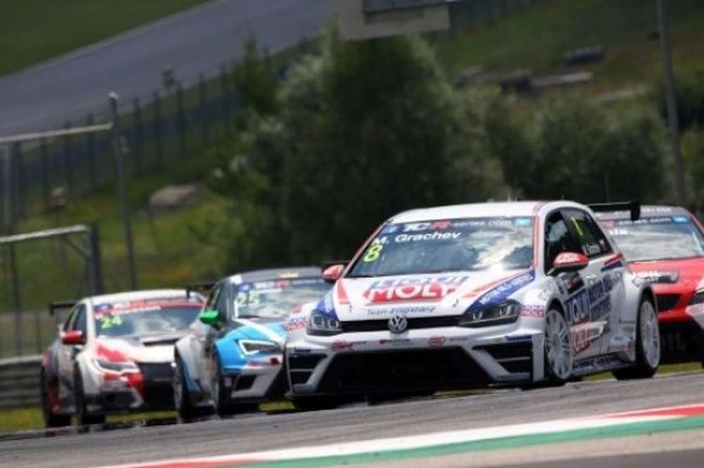 Йост Капито: Мы очень довольны дебютной победой VW Golf TCR