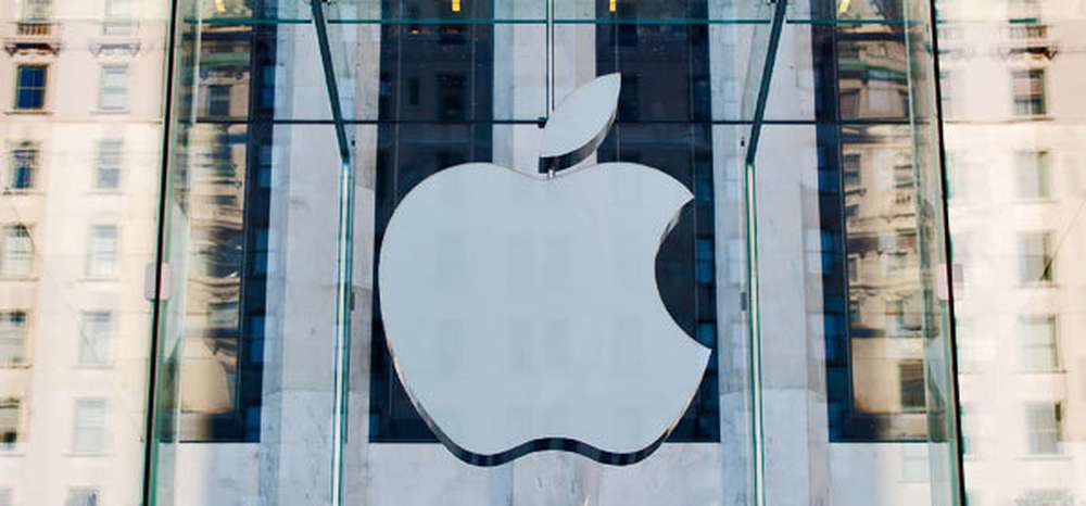 Бывший топ-менеджер FCA займется разработкой электрокара Apple