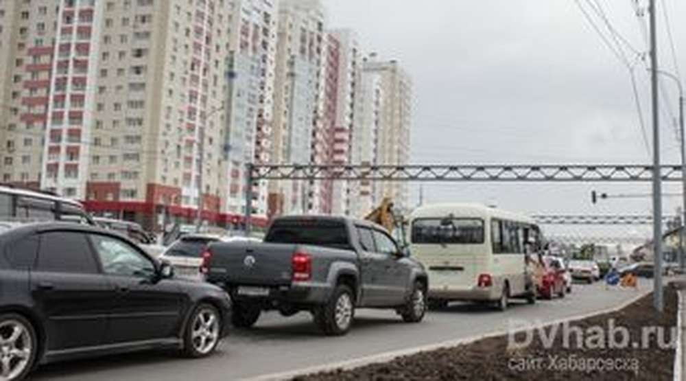 Ремонт улицы Пионерской стал причиной больших пробок в Хабаровске