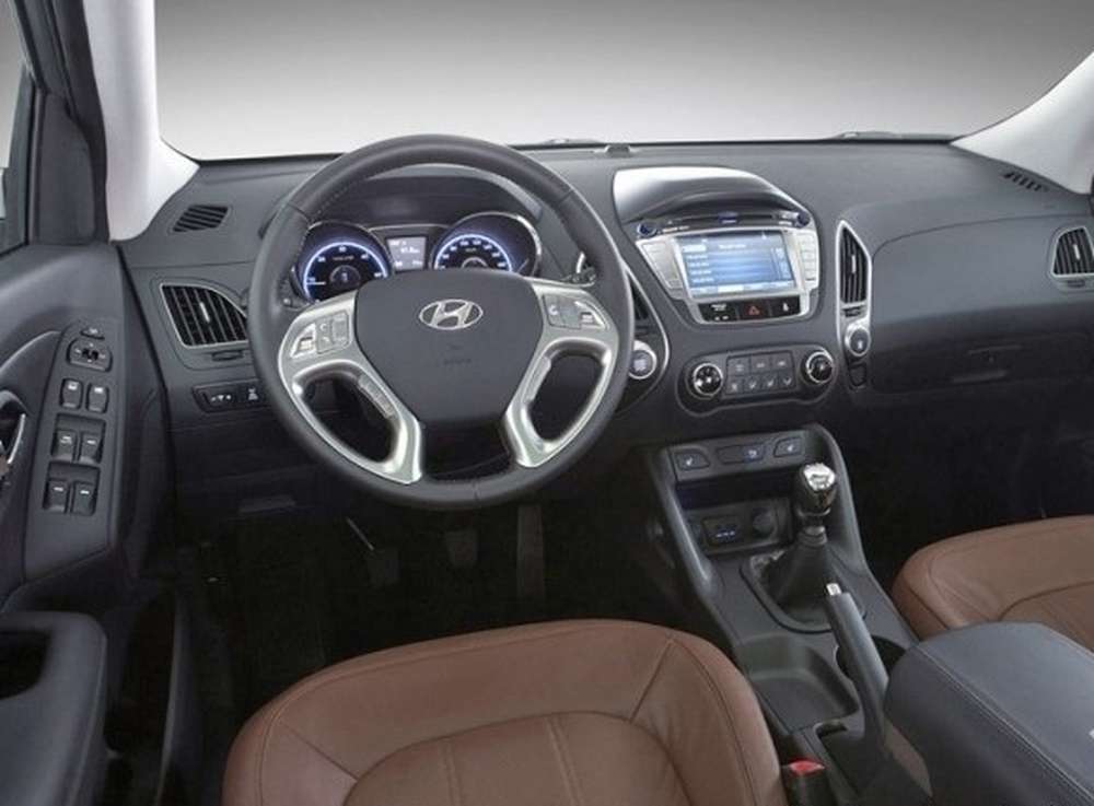 Благодаря фотошпионам были опубликованы фото внутреннего дизайна нового Hyundai ix35