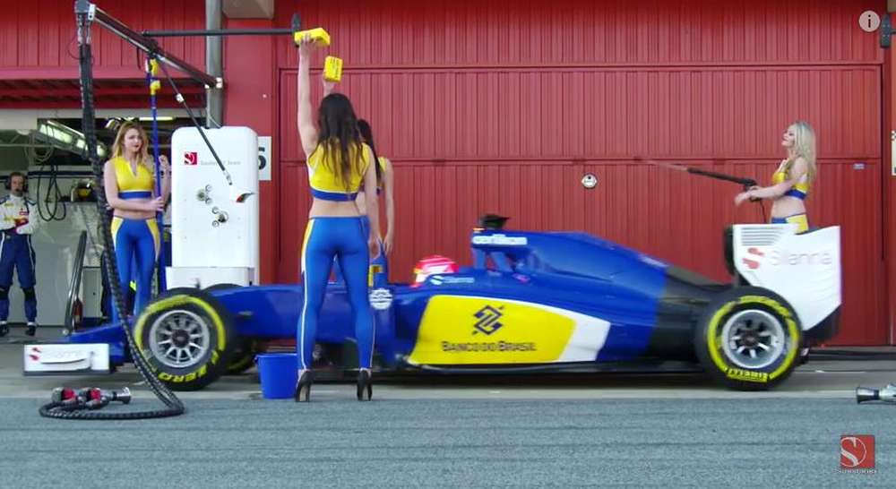 Как в Sauber моют машины