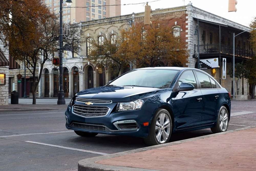 Рестайлинг Chevrolet Cruze: первое фото обновления