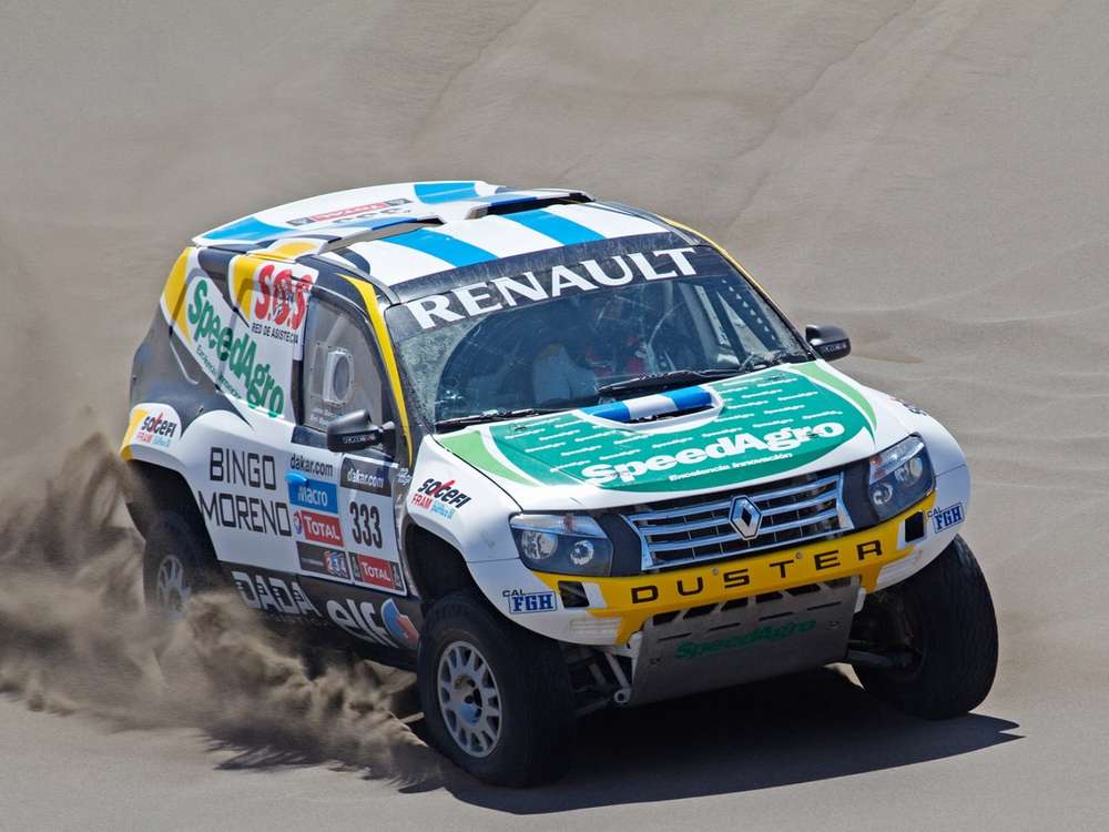 Концерн Renault выведет на ралли Дакар Renault Duster