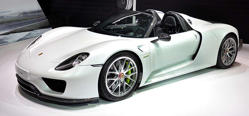 У спорткара Porsche 918 Spyder обнаружен дефект в подвеске