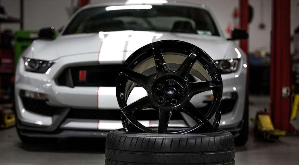 Карбоновые диски для трекового Ford Shelby оценили в половину стоимости машины