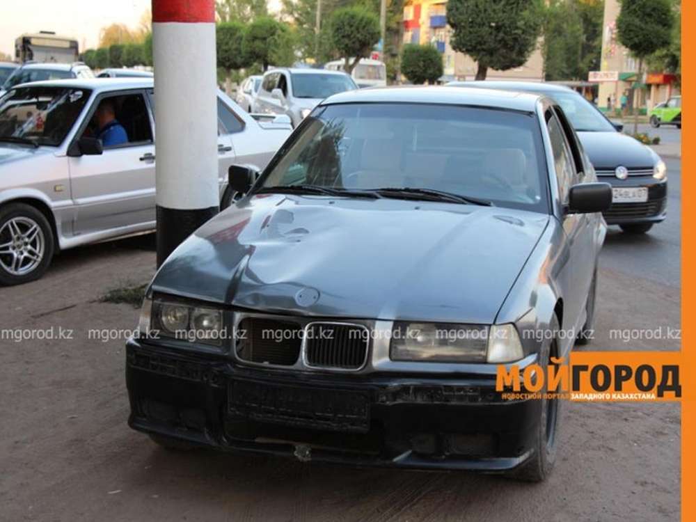 Водитель BMW на глазах у прохожих насмерть сбил ребенка в Уральске