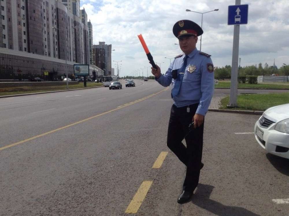 В Астане начали штрафовать за выезд на полосу для автобусов