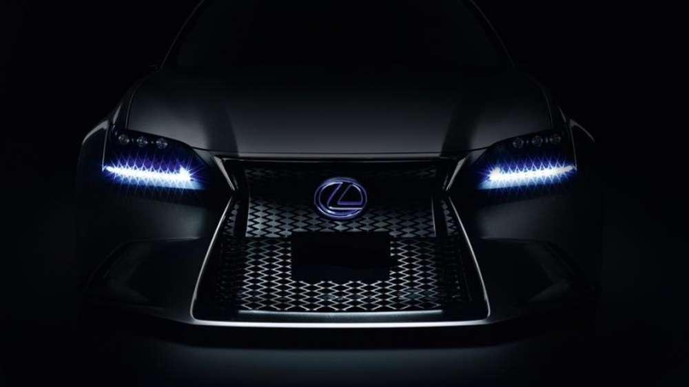 Lexus опубликовал официальный тизер седана LS нового поколения