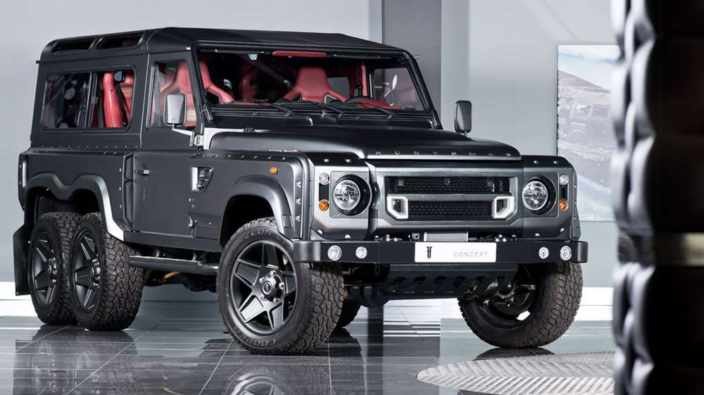 Трёхосный внедорожник Land Rover Defender выставлен на торги