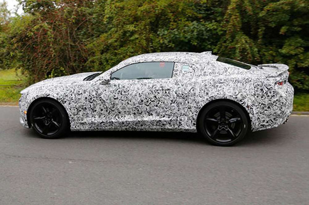 Компания Chevrolet начала испытания нового Camaro