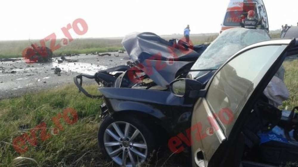 Микроавтобус с украинскими номерами попал в ДТП в Румынии