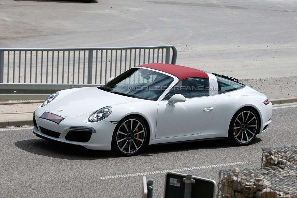 Porsche проводит финальную обкатку обновленных 911 Targa и 911 Turbo S