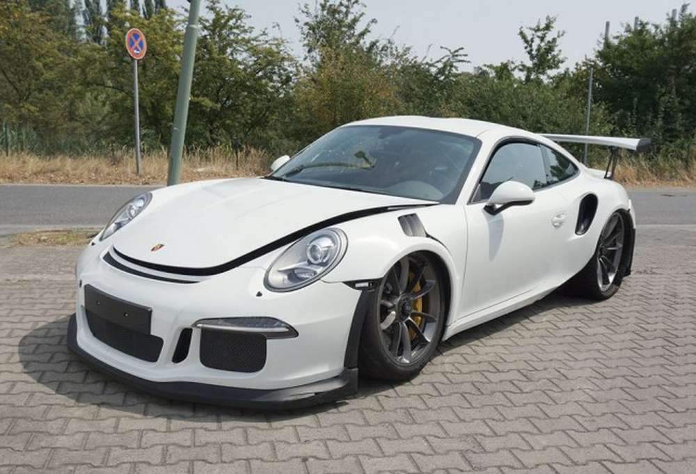 Как погубить спорткупе Porsche 911 GT3 RS