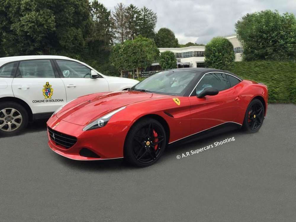 В Италии замечена уникальная Ferrari California T Vettel Edition
