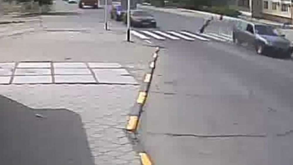В Актау начался суд над водителем, сбившим двух детей на пешеходном переходе