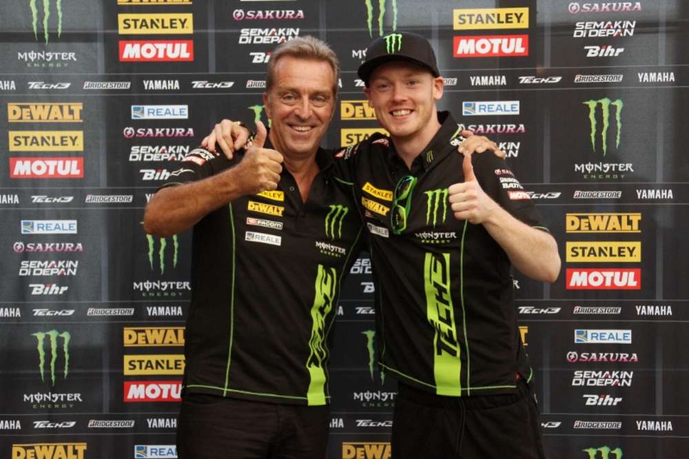 Брэдли Смит остается в Monster Yamaha Tech 3 еще на один год