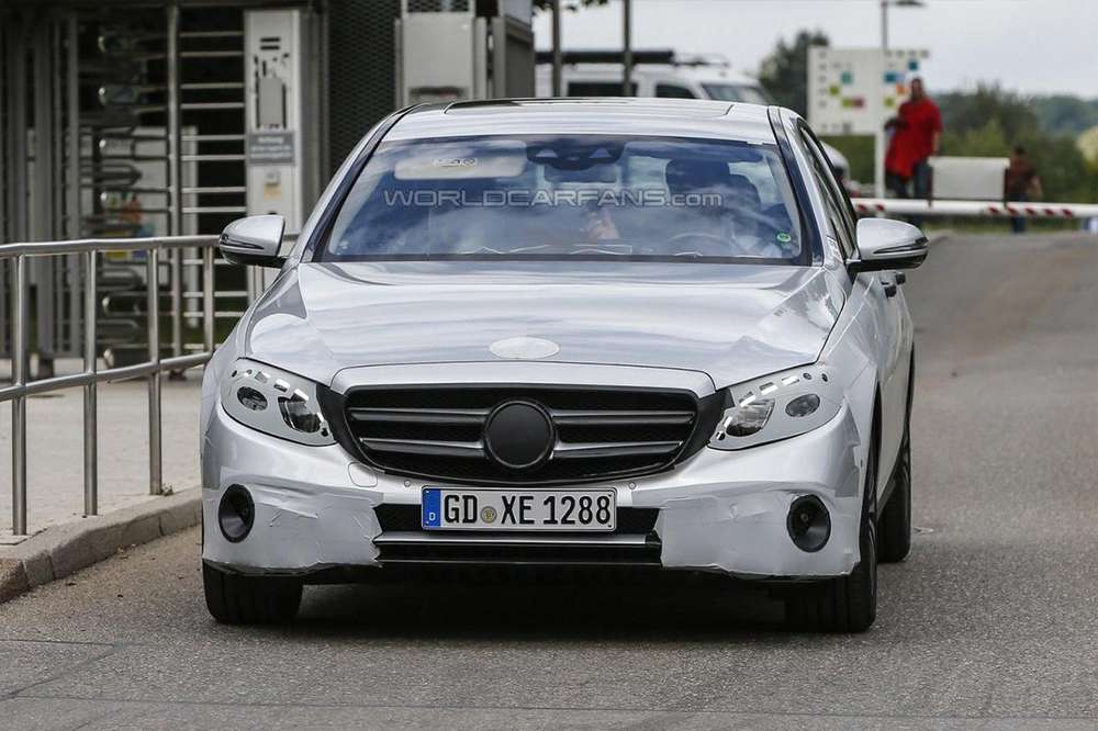 Компания Mercedes вывела на завершающие тесты новый E-Class