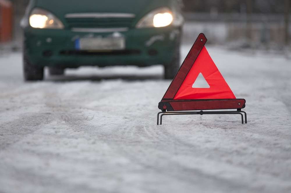 В Гомельской области Volkswagen переехал лежавшего на дороге мужчину