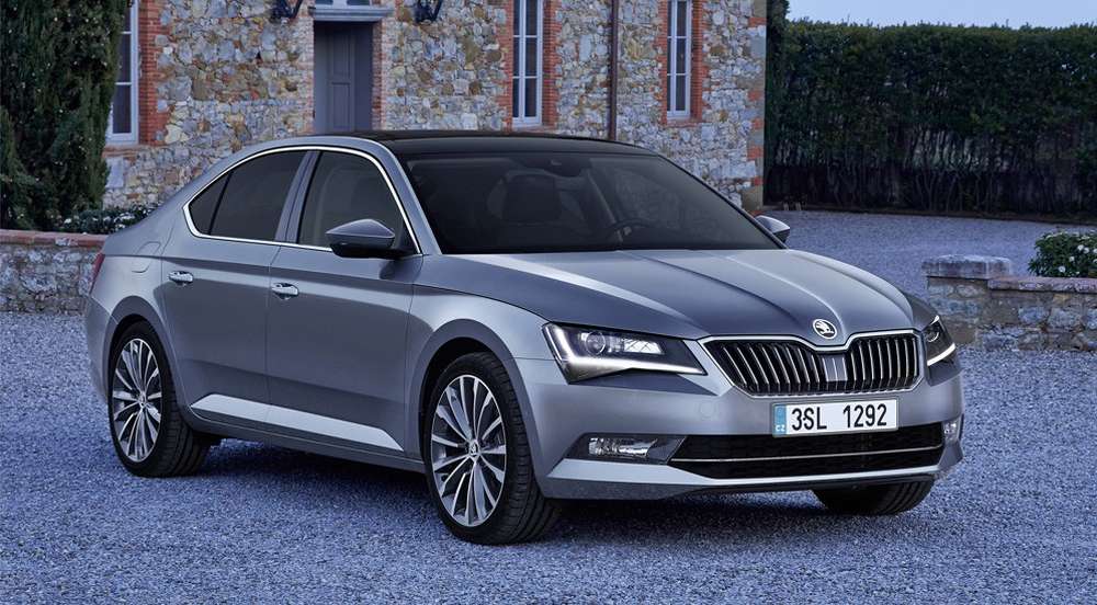 Российские продажи нового поколения Skoda Superb начнутся в ближайшее время
