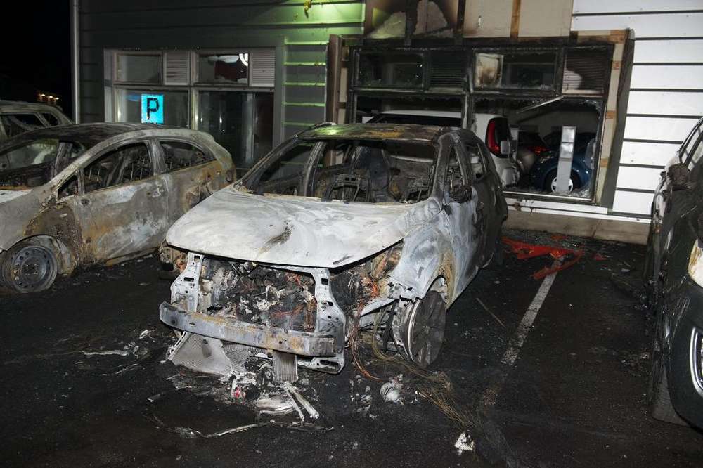 В Лапландии поджигатели в масках уничтожили 40 автомобилей стоимостью ?1 млн
