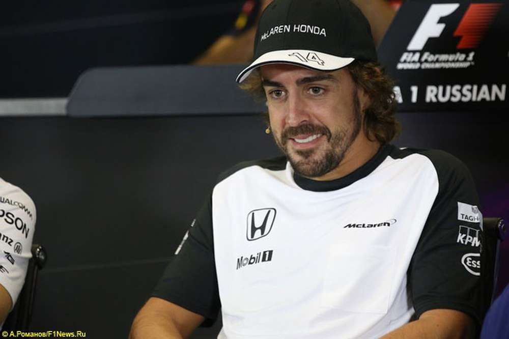 Фернандо Алонсо подтвердил, что останется в McLaren