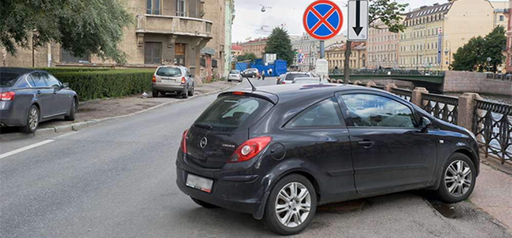 В Москве с 1 ноября разрешат парковаться под запрещающими знаками по ночам
