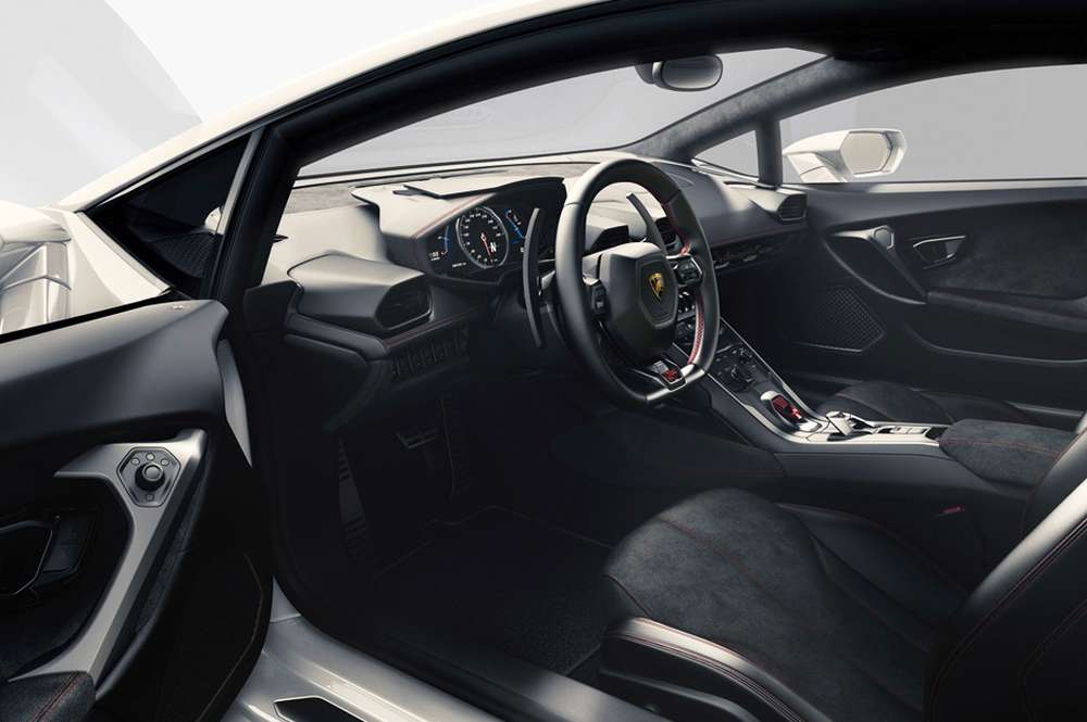 Всего 6 400 евро за суперкар от Lamborghini