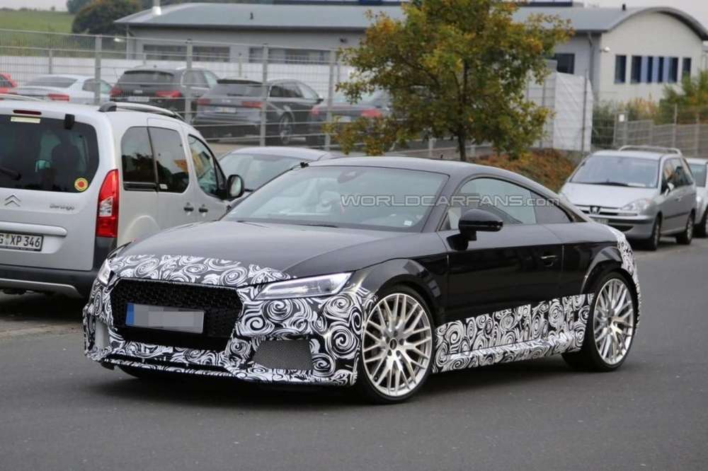 Audi обновит мощное купе TT-RS