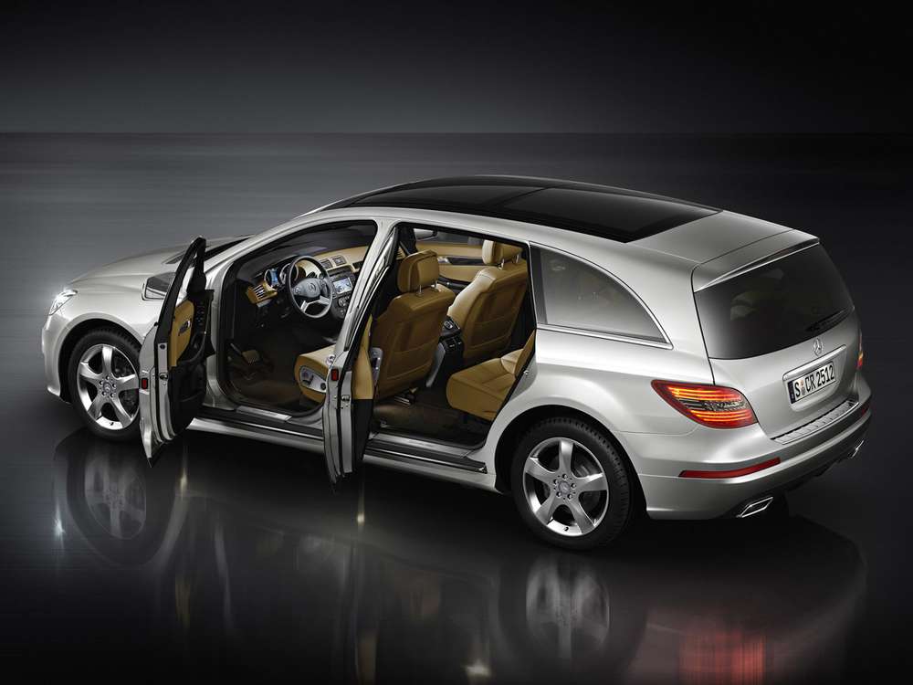 Сборку минивэнов Mercedes-Benz R-Class доверили производителю Hummer