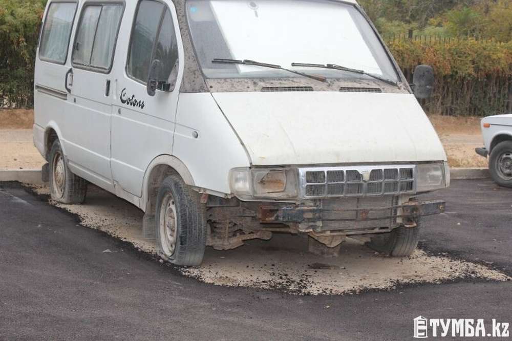 Укладка асфальта в РК: без слез не глянешь