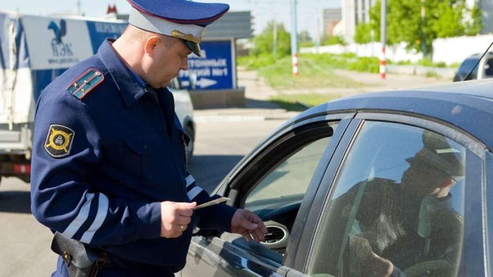 В СК предложили приравнять езду без прав к незаконному ношению оружия