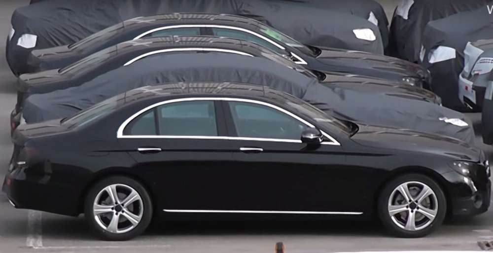 Новое поколение седана Mercedes-Benz E-Class практически готово к премьере