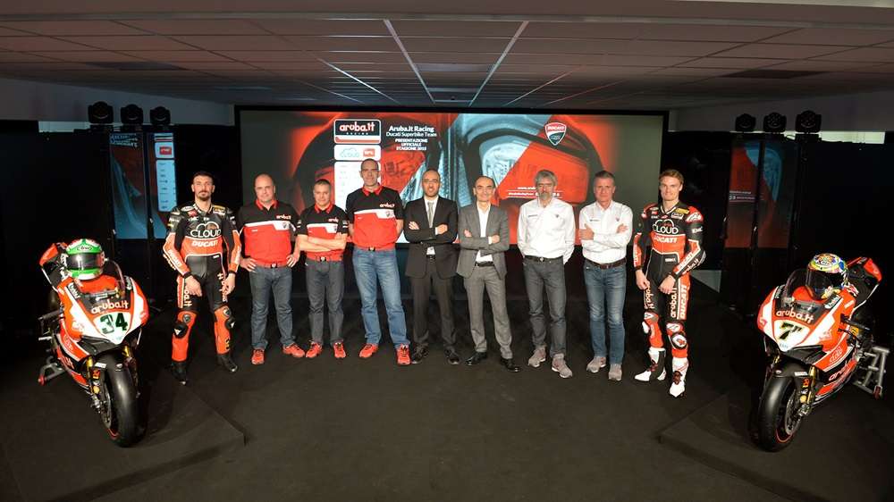 Команда Aruba.it Racing Ducati 2015