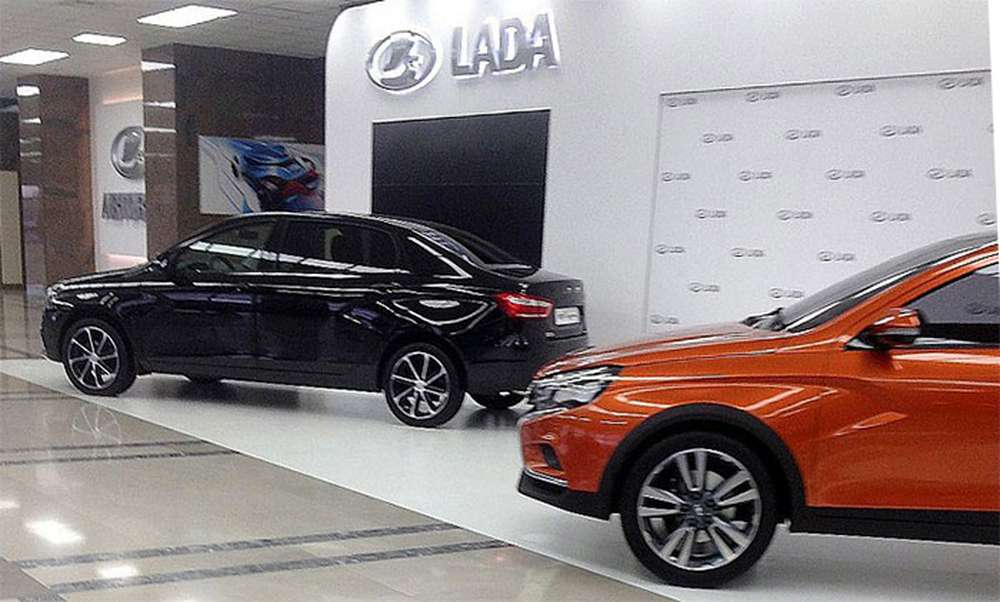 Опубликована первая фотография Lada Vesta с удлиненным кузовом