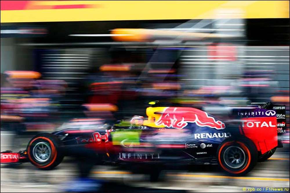 Только Red Bull Racing получит новые моторы Renault