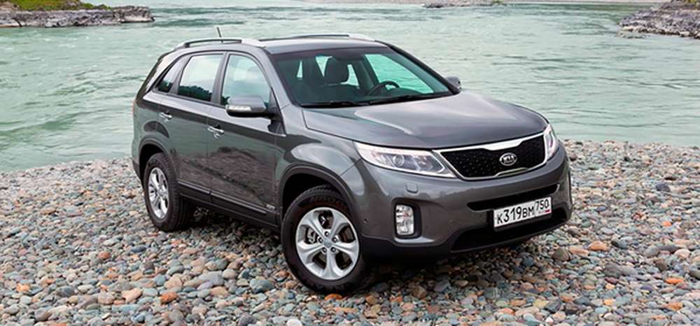 Кроссовер Kia Sorento получил в России новые комплектации