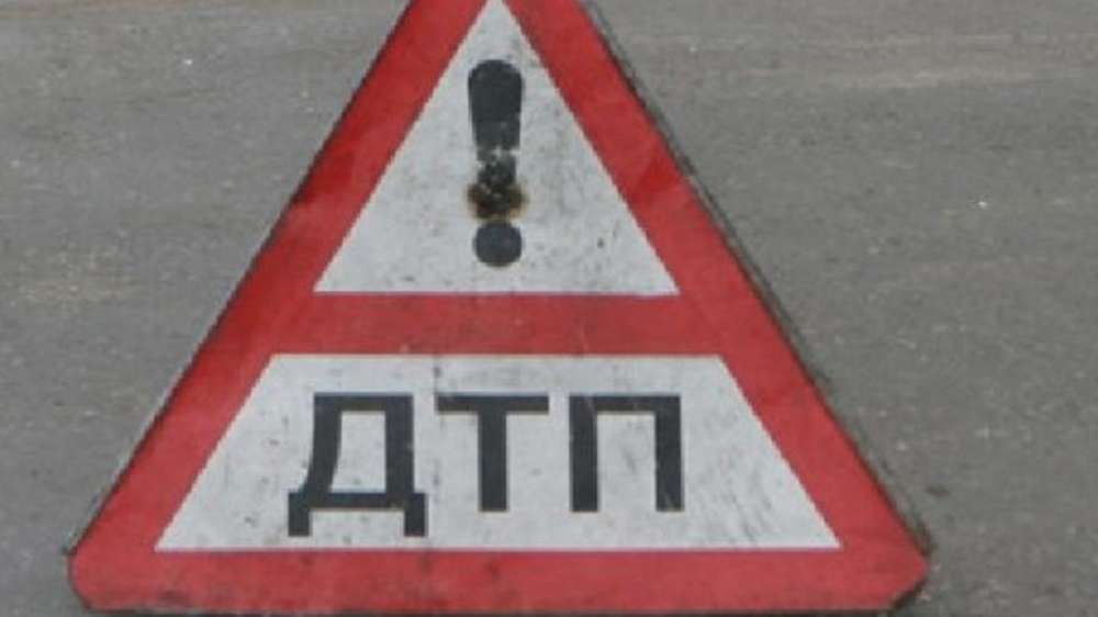В результате столкновения грузовика и автобуса под Курском пострадали 15 человек
