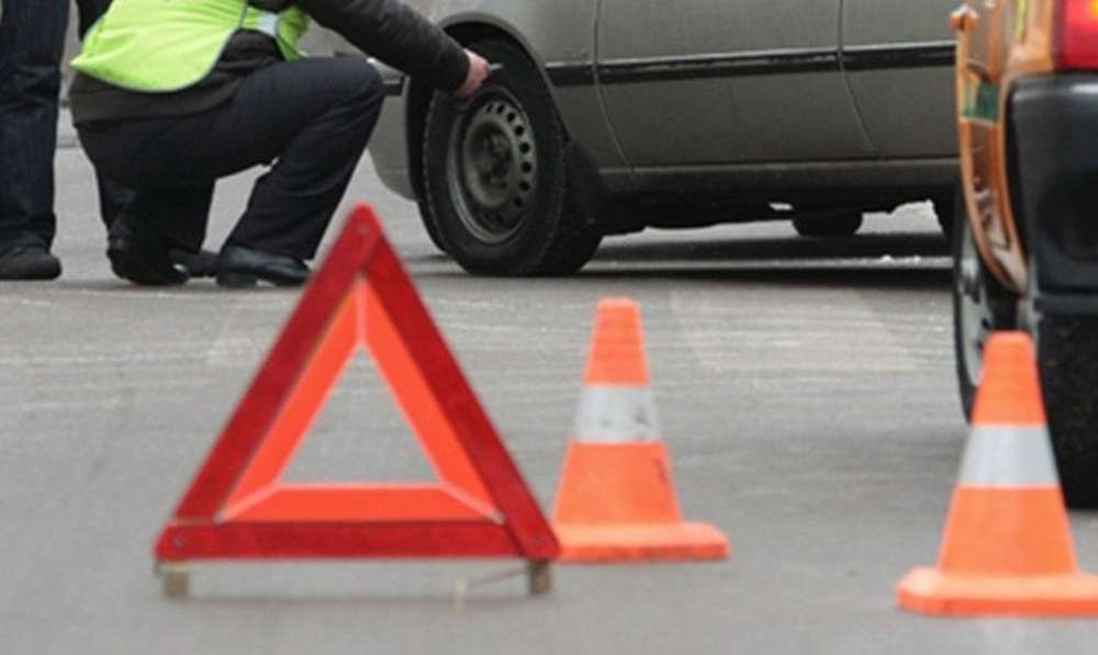 В ДТП с маршруткой и такси на севере Москвы пострадали пять человек