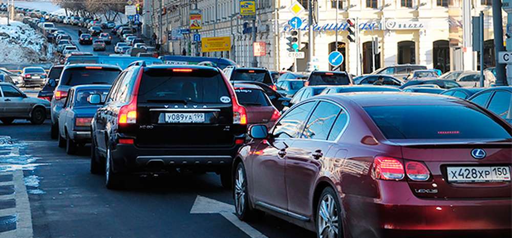 Депутаты предложили штрафовать за неиспользование сигналов поворота