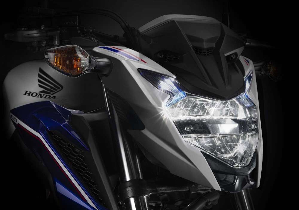 Опубликованы первые изображения мотоцикла Honda CB500F 2016 модельного года