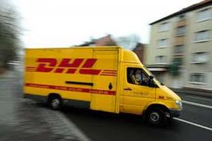 Грузовик FedEx попал в аварию в самый загруженный для компании день