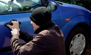 Бездомный угнал авто и совершил аварию в Алматы