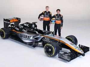 Гонщики Force India получат новые комбинезоны