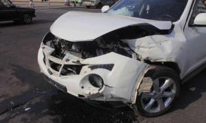 В Москве «Ниссан» врезался в автобус, три человека погибли