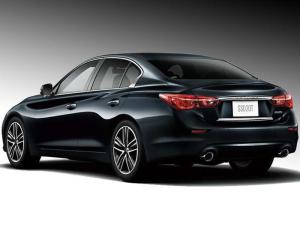 В Японии стартуют продажи Nissan Skyline 200GT-t с турбомотором разработки Mercedes-Benz