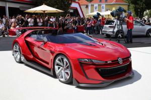 Volkswagen выпустил первое видео концепта GTI Roadster Vision Gran Turismo